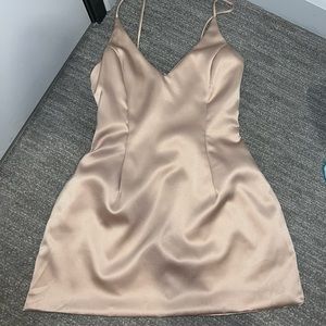 Cute beige mini dress- small